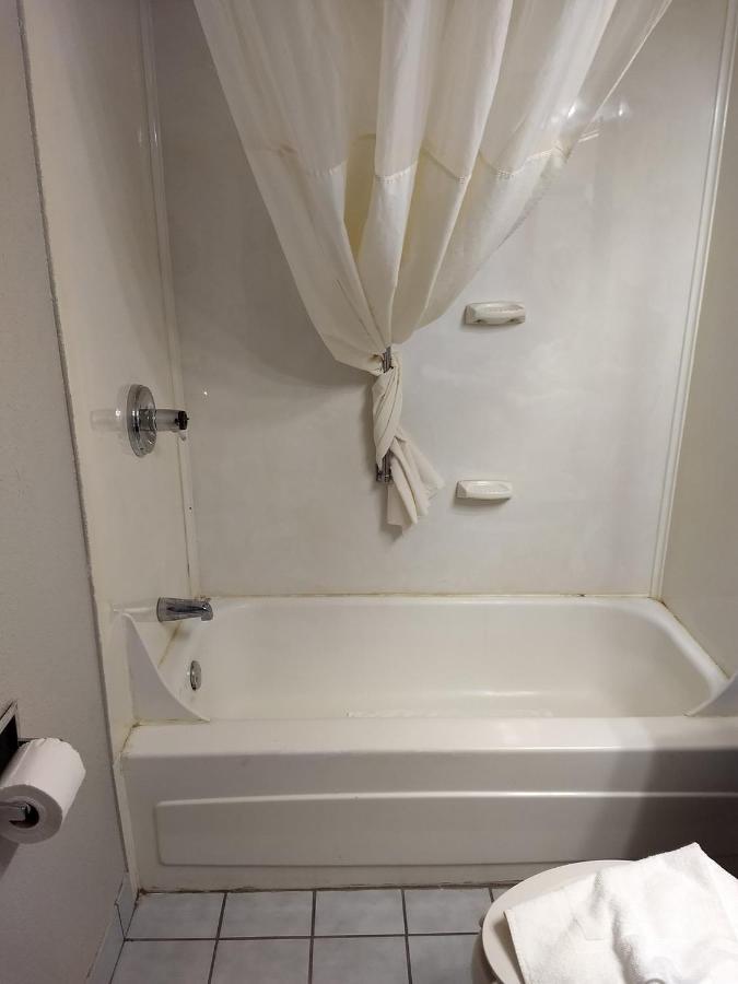 Baymont By Wyndham Michigan 2*