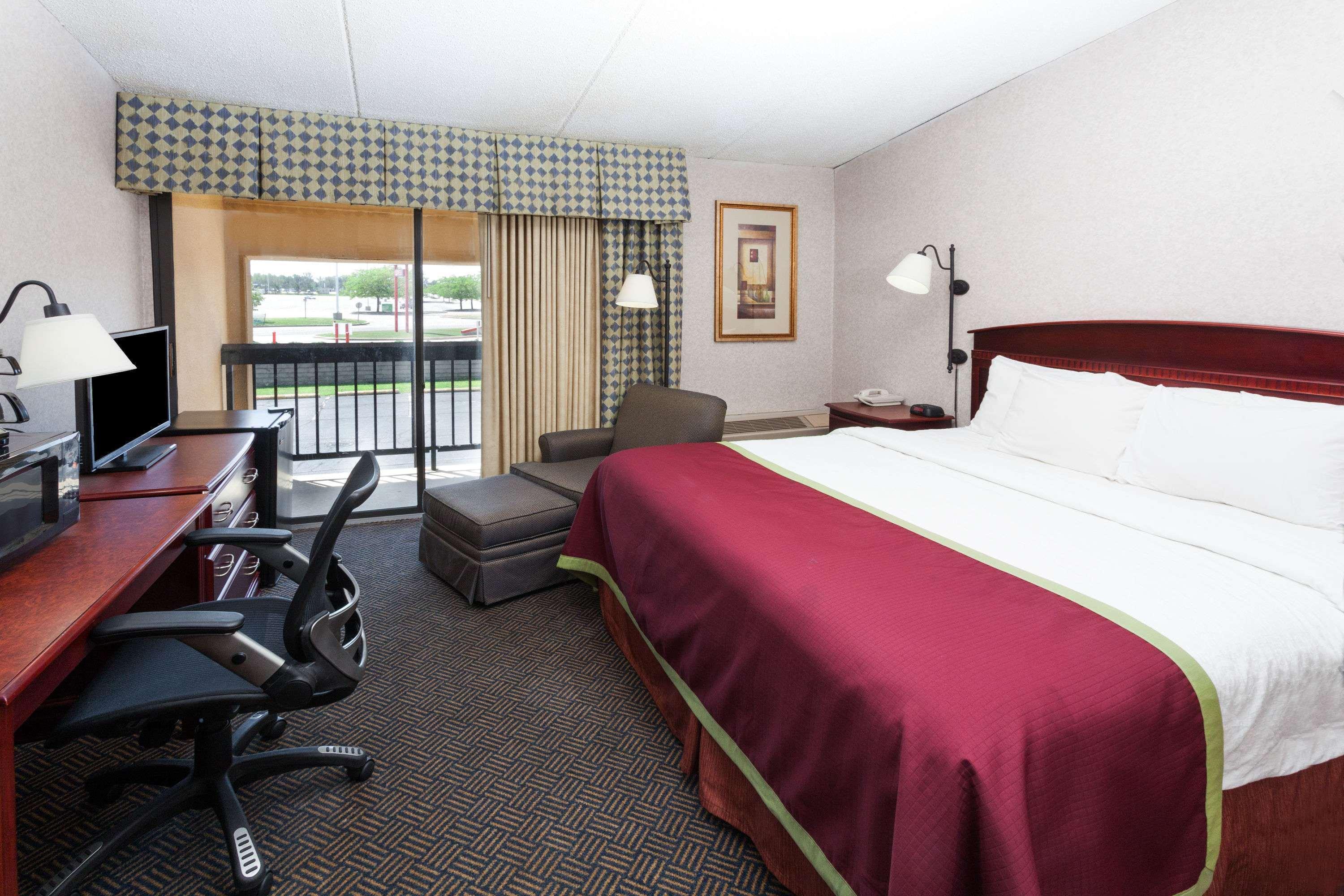 Baymont By Wyndham Michigan 2*