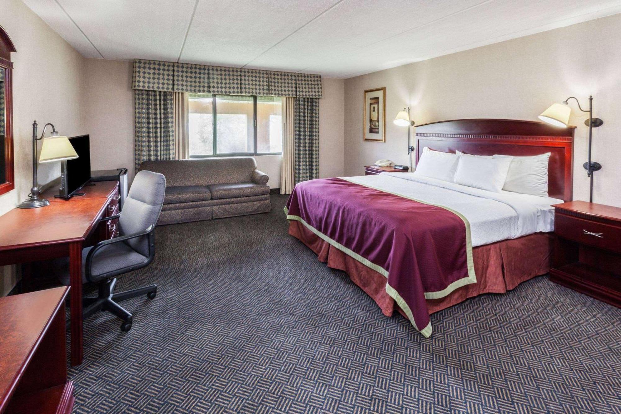 Hotel Baymont By Wyndham Michigan Michigan City