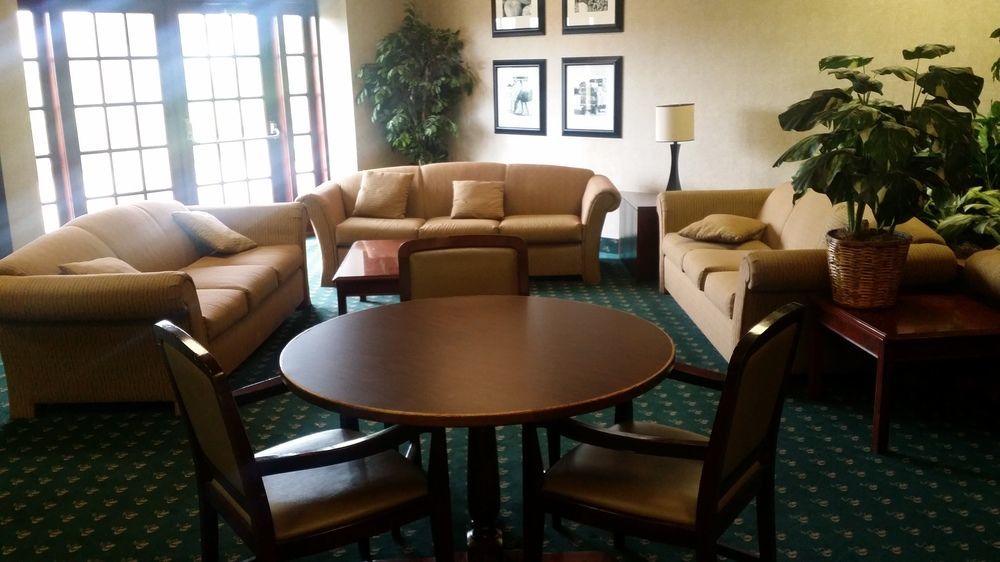 Baymont By Wyndham Michigan Hotel 2*