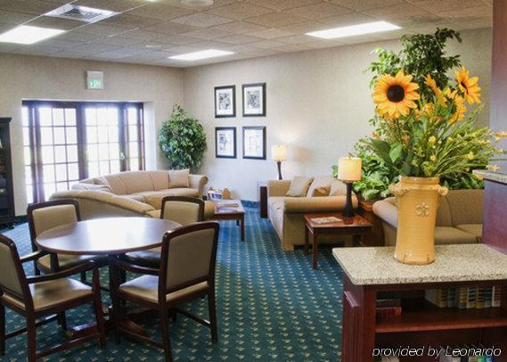 Baymont By Wyndham Michigan Hotel 2*