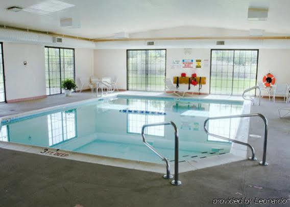 Hotel Baymont By Wyndham Michigan 2*