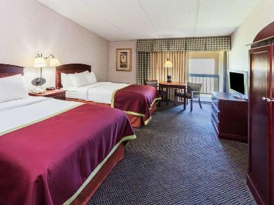 Baymont By Wyndham Michigan Hotel 2*